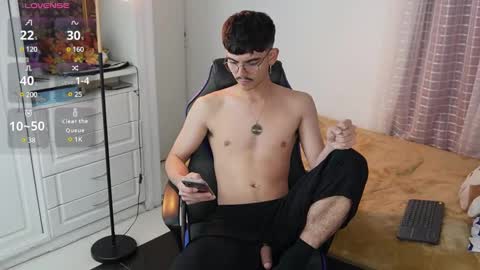 Snapshot of _jamesboy chatting on 01-28-25, 03:36 James online show from 01-28-25, 03:36