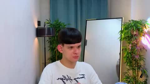 Snapshot of _jamesgray_ chatting on 02-06-26, 02:53 James online show from 02-06-26, 02:53