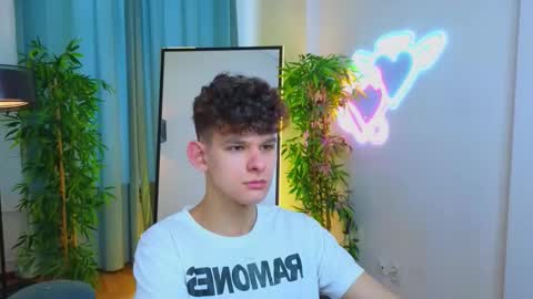 Snapshot of _jamesgray_ chatting on 02-24-26, 11:30 James online show from 02-24-26, 11:30