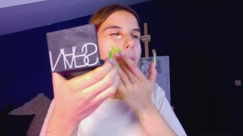 Snapshot of _jasminedream chatting on 09-14-25, 01:32 Jasmine online show from 09-14-25, 01:32