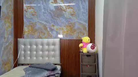 Jesica online show from 06-24-26, 10:42