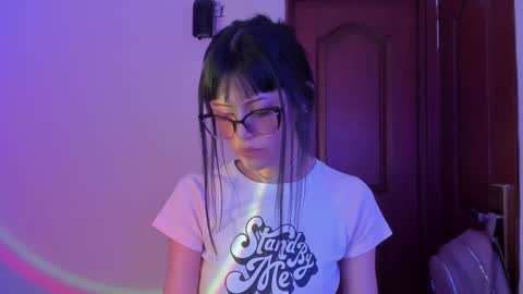 Snapshot of _jessy_moon_ chatting on 12-11-24, 07:57 ... online show from 12-11-24, 07:57