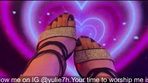 Snapshot of _jessy_moon_ chatting on 09-13-25, 07:35 ... online show from 09-13-25, 07:35