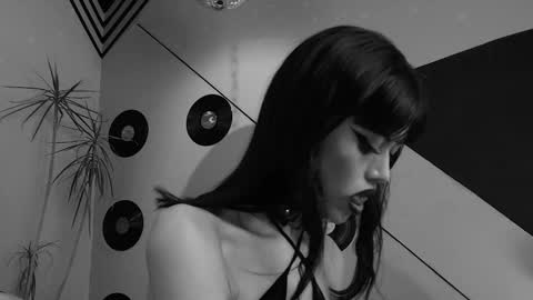 Snapshot of _jessy_moon_ chatting on 09-20-25, 07:42 ... online show from 09-20-25, 07:42