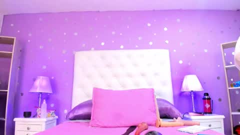 Snapshot of _johnson_alana chatting on 10-02-25, 02:02 _johnson_alana online show from 10-02-25, 02:02