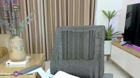 Snapshot of _joliie_ chatting on 09-21-25, 12:12 _joliie_ online show from 09-21-25, 12:12