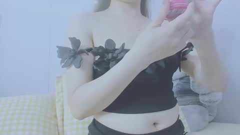 Snapshot of _joly_ chatting on 09-21-25, 04:58 Joly online show from 09-21-25, 04:58