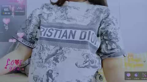 Snapshot of _joly_ chatting on 11-24-25, 05:18 Joly online show from 11-24-25, 05:18