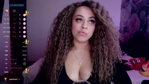 Snapshot of _just_a_queen_3 chatting on 12-11-24, 06:20 _just_a_queen_3 online show from 12-11-24, 06:20