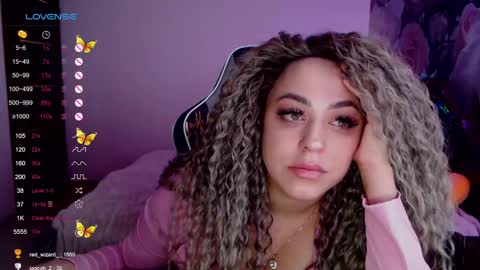 Snapshot of _just_a_queen_3 chatting on 12-14-24, 09:24 _just_a_queen_3 online show from 12-14-24, 09:24