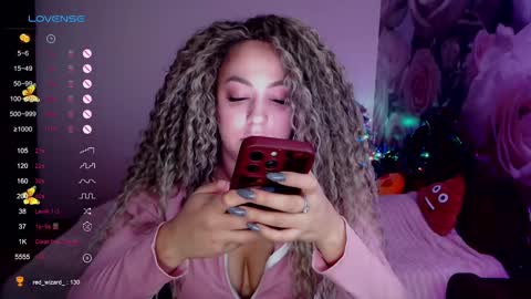 Snapshot of _just_a_queen_3 chatting on 12-15-24, 06:04 _just_a_queen_3 online show from 12-15-24, 06:04