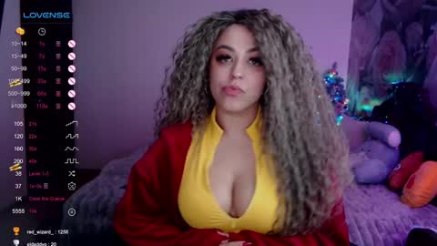 Snapshot of _just_a_queen_3 chatting on 02-06-25, 09:17 _just_a_queen_3 online show from 02-06-25, 09:17