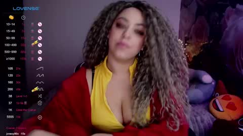 Snapshot of _just_a_queen_3 chatting on 02-20-25, 05:51 _just_a_queen_3 online show from 02-20-25, 05:51