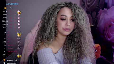 Snapshot of _just_a_queen_3 chatting on 03-06-25, 06:26 _just_a_queen_3 online show from 03-06-25, 06:26