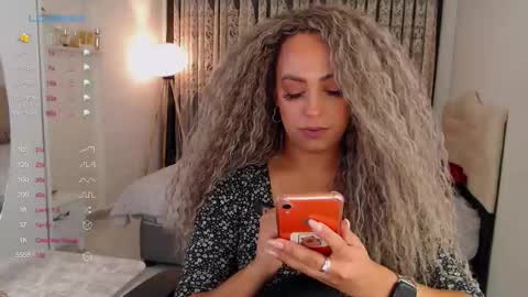 Snapshot of _just_a_queen_3 chatting on 09-13-25, 04:40 _just_a_queen_3 online show from 09-13-25, 04:40