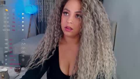 Snapshot of _just_a_queen_3 chatting on 10-17-25, 05:04 _just_a_queen_3 online show from 10-17-25, 05:04