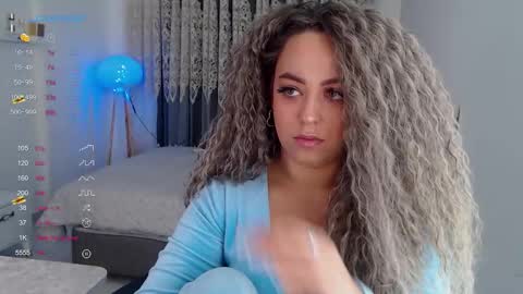 Snapshot of _just_a_queen_3 chatting on 11-12-25, 08:26 _just_a_queen_3 online show from 11-12-25, 08:26