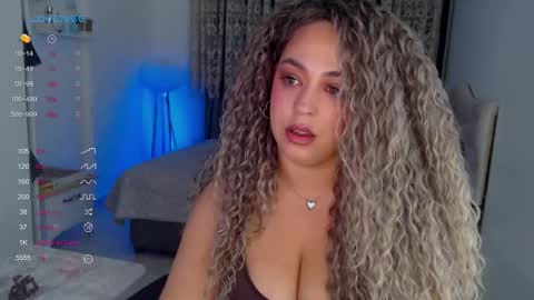 Snapshot of _just_a_queen_3 chatting on 01-10-26, 06:31 _just_a_queen_3 online show from 01-10-26, 06:31