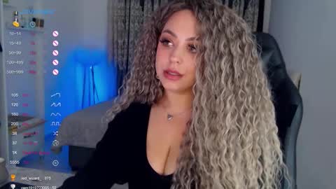 Snapshot of _just_a_queen_3 chatting on 01-12-26, 08:03 _just_a_queen_3 online show from 01-12-26, 08:03