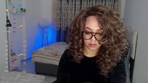 Snapshot of _just_a_queen_3 chatting on 02-06-26, 09:23 _just_a_queen_3 online show from 02-06-26, 09:23