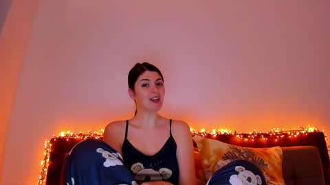 _just_a_simple_girl online show from 02-20-25, 11:31