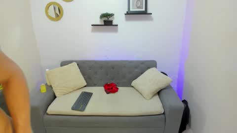 Snapshot of _justin_andrew1 chatting on 01-07-26, 02:03 justin online show from 01-07-26, 02:03