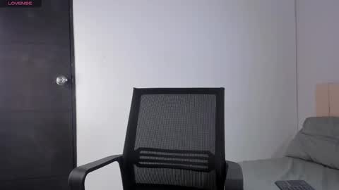 Snapshot of _justin_andrew1 chatting on 02-08-26, 04:38 justin online show from 02-08-26, 04:38