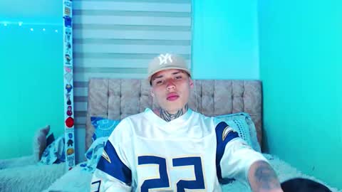 mod online show from 12-21-25, 01:57