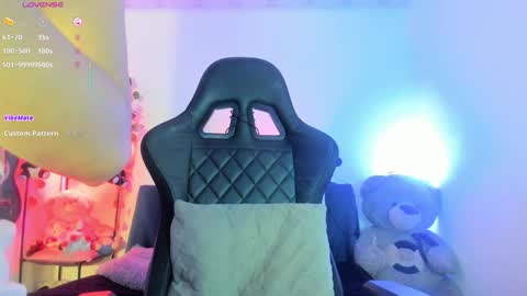 Snapshot of _kairy_ chatting on 12-16-25, 02:16 _kairy_ online show from 12-16-25, 02:16
