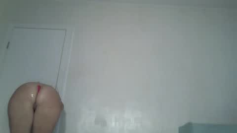 Snapshot of _kapelka_ chatting on 09-17-25, 02:02 KAPELKA online show from 09-17-25, 02:02