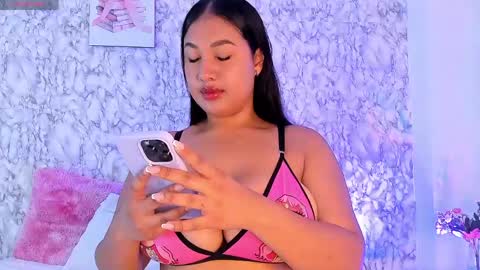 Snapshot of _karenestrada_ chatting on 05-07-26, 06:30 Karen online show from 05-07-26, 06:30
