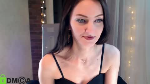 Snapshot of _karolina chatting on 02-27-25, 03:26 karolina online show from 02-27-25, 03:26