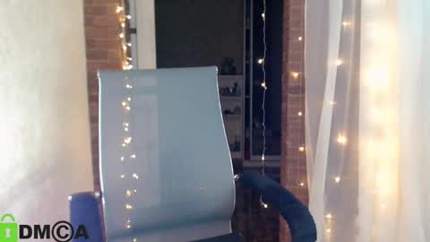 Snapshot of _karolina chatting on 03-06-25, 06:37 karolina online show from 03-06-25, 06:37