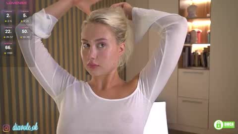 Snapshot of _kateline_ chatting on 09-10-25, 03:12 Kate online show from 09-10-25, 03:12