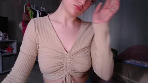 Snapshot of _katemiller_ chatting on 01-06-25, 09:41 katemiller online show from 01-06-25, 09:41