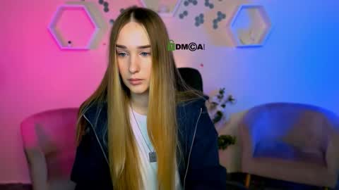 _kellykitten_ online show from 11-19-25, 10:48