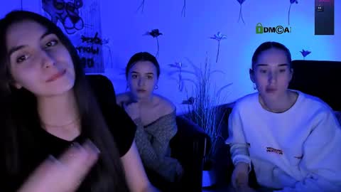 _kellykitten_ online show from 04-29-26, 05:30