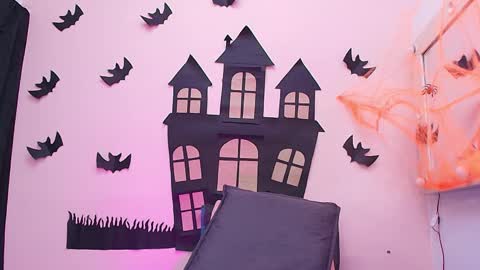 Snapshot of _kendall_07 chatting on 10-25-25, 12:02 Kendall online show from 10-25-25, 12:02