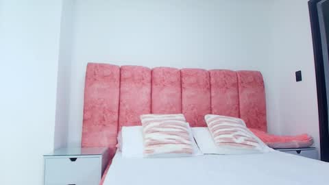 Snapshot of _kendall_07 chatting on 11-14-25, 11:53 Kendall online show from 11-14-25, 11:53