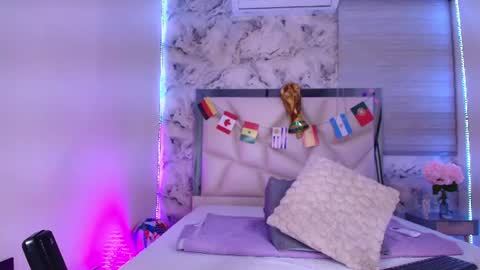 Kendall online show from 07-10-26, 03:11