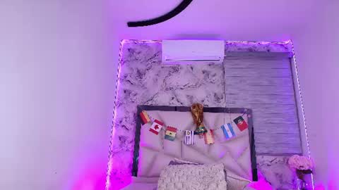 Kendall online show from 07-12-26, 03:08