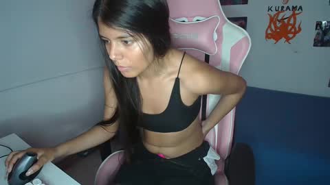 Snapshot of _kendall_jones chatting on 01-27-25, 12:54 _kendall_jones online show from 01-27-25, 12:54