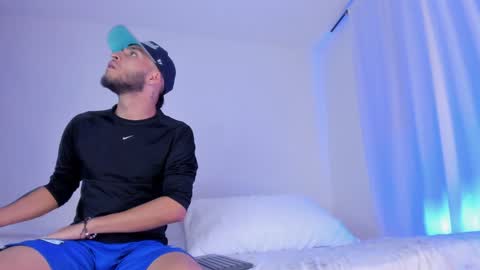 Snapshot of _kevin_xxx chatting on 01-07-25, 04:50 online show from 01-07-25, 04:50