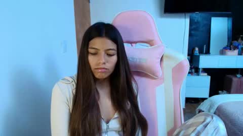 khloe sweet online show from 04-28-26, 01:16
