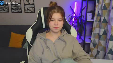 Molly   Emily online show from 12-05-24, 04:34