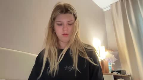 Molly   Emily online show from 07-27-26, 12:34