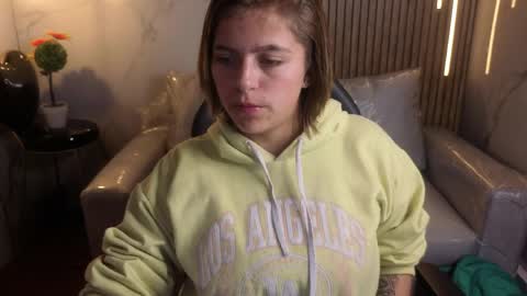 _kitten_1 online show from 04-29-26, 02:59