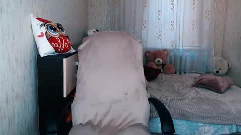 Snapshot of _kittyboo chatting on 01-06-26, 11:14 Aleksa online show from 01-06-26, 11:14