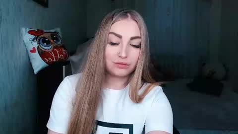 Snapshot of _kittyboo chatting on 01-19-26, 07:12 Aleksa online show from 01-19-26, 07:12