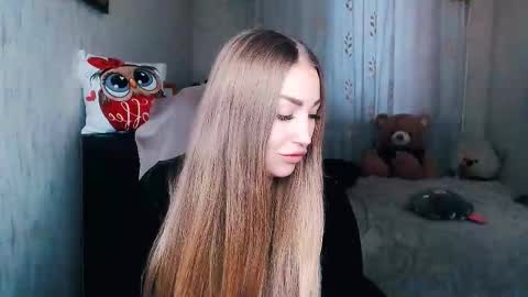 Snapshot of _kittyboo chatting on 02-02-26, 07:07 Aleksa online show from 02-02-26, 07:07